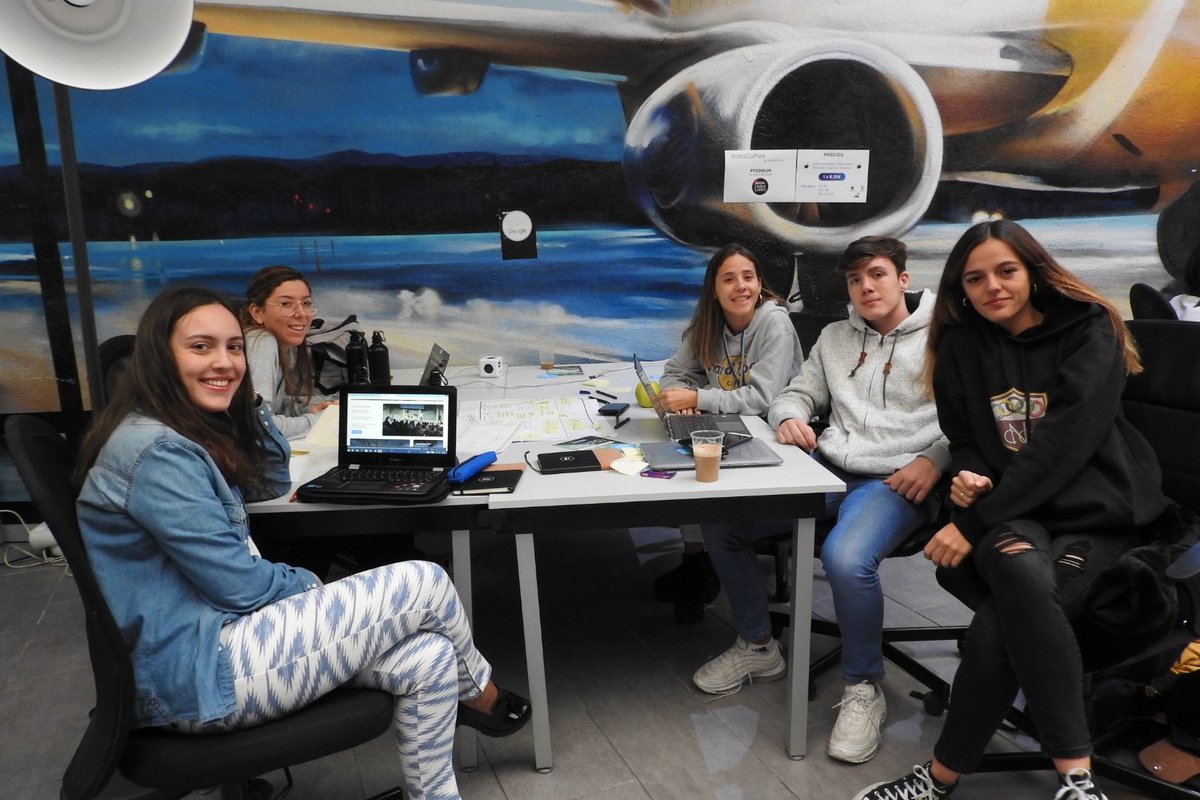 StartUC3M's tweet photo. 6. UNIADVISOR, la herramienta que muchos estudiantes necesitan para obtener información y opiniones acerca de carreras, universidades, academias... 🤓😍  #StartCamp by @StartUC3M 

@termimad @ThePowerMBA @ironhack https://t.co/FZYgooSc3C