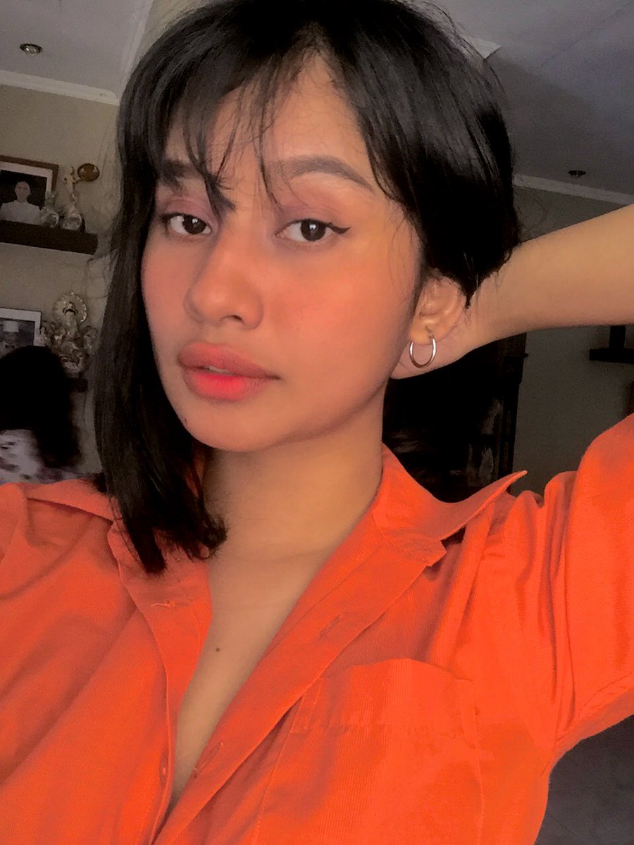 shrlndughln_'s tweet image. #tabaching 😏 woinkwoink 🐷🧡