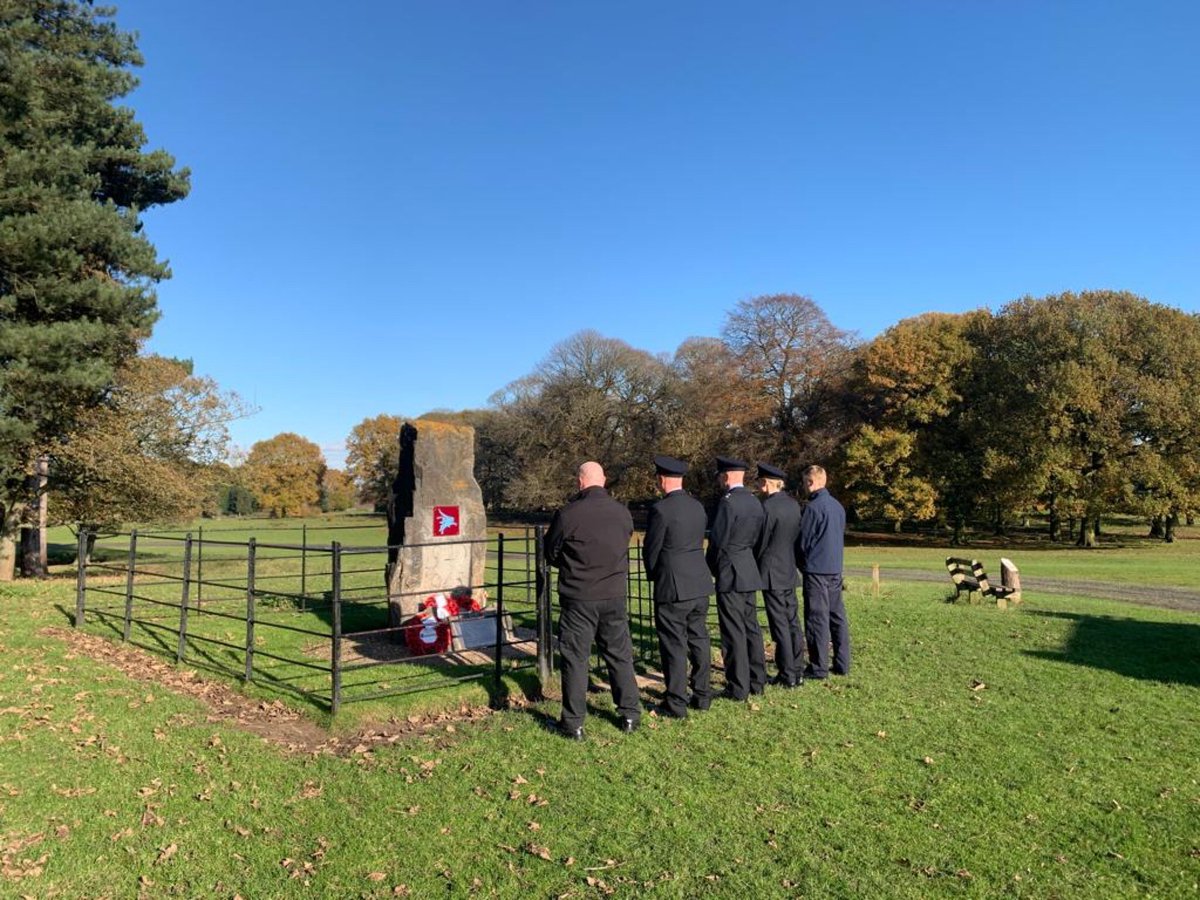 Knutsford firefighters and Knutsford fire cadets have been out this morning participating in the Knutsford parade and service of remembrance #Lestweforget #wewillrememberthem