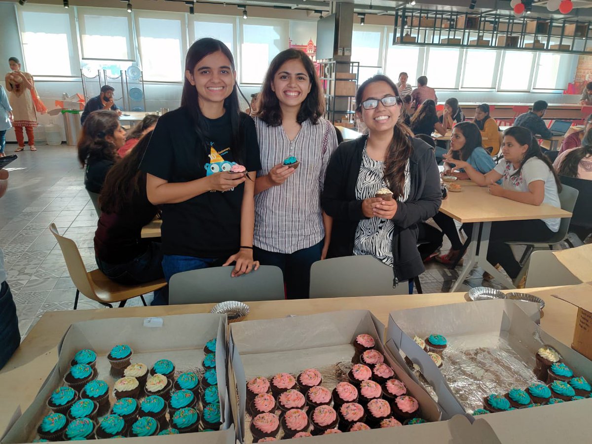 GirlsGolang's tweet image. All gophers loved the cupcakes! Happy Birthday Go! #golanggirls #golangturns10 #golang