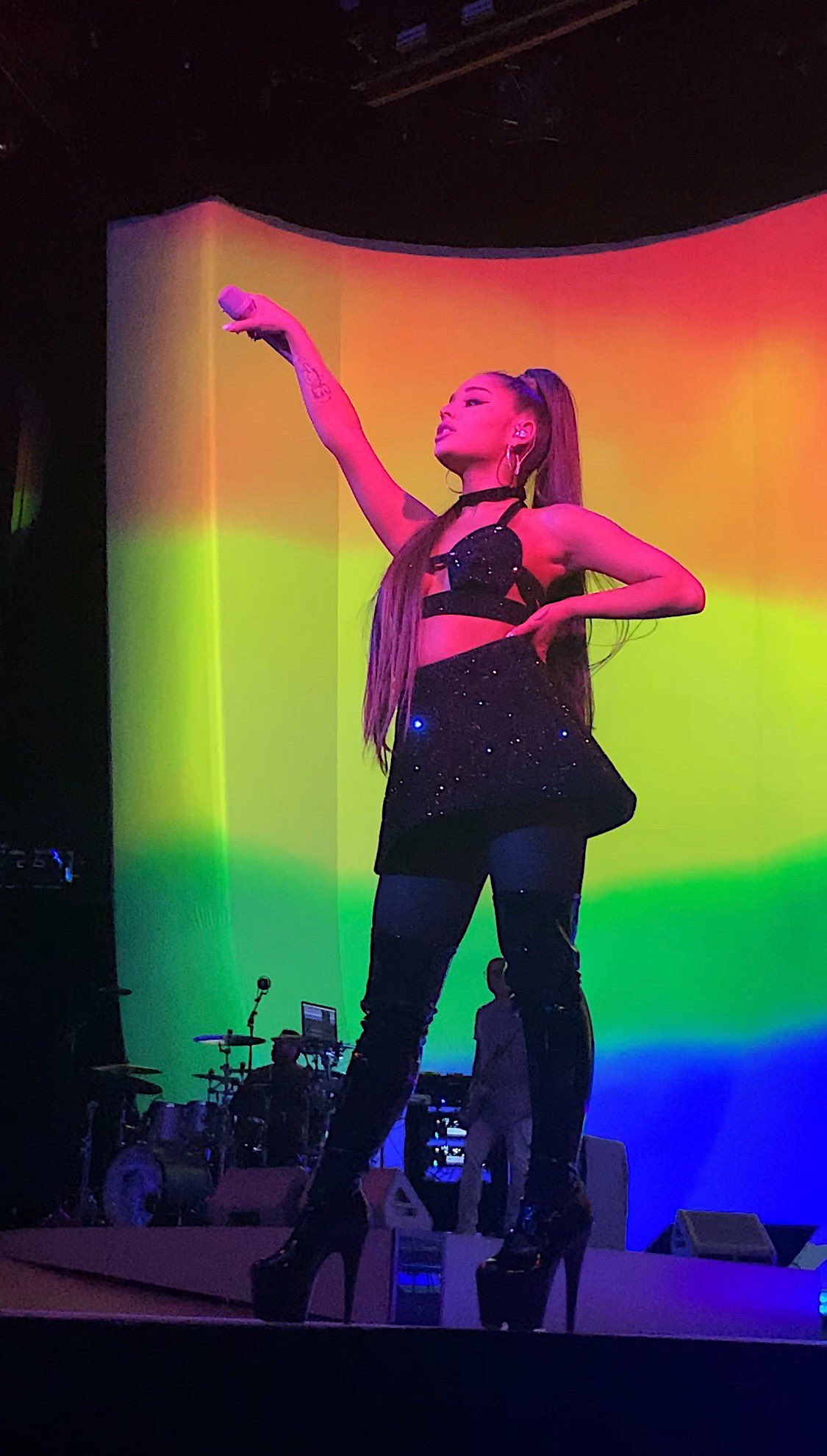 Ariana grande black outfits online