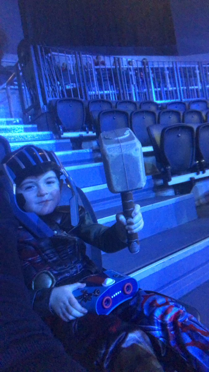 donnakblake's tweet photo. One excited boy #marveluniverselive https://t.co/Trum4SgSjE