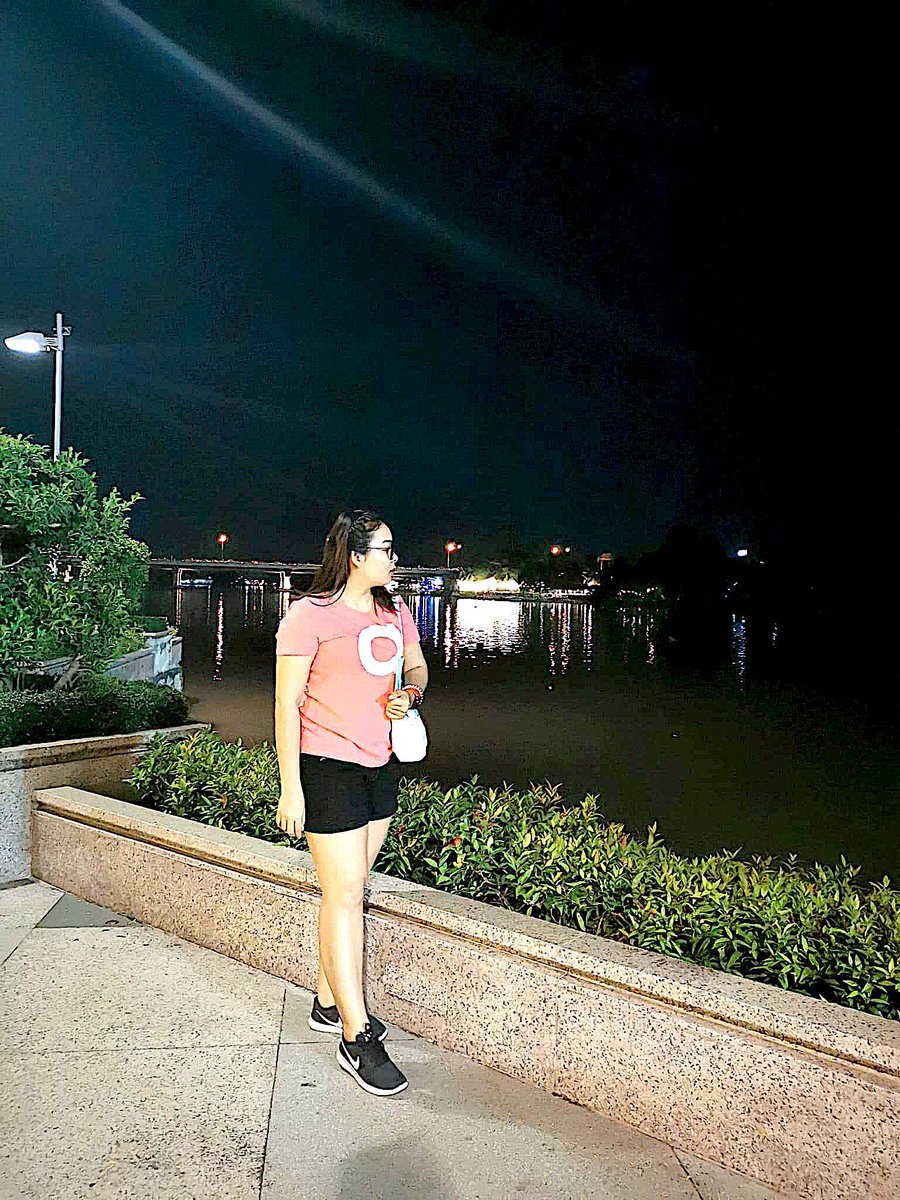 NichaphaSer's tweet photo. ตัวจริงไม่น่ารักนะ
ตัวจริงน่ากิน..😋😜 https://t.co/fElUtUdQQf