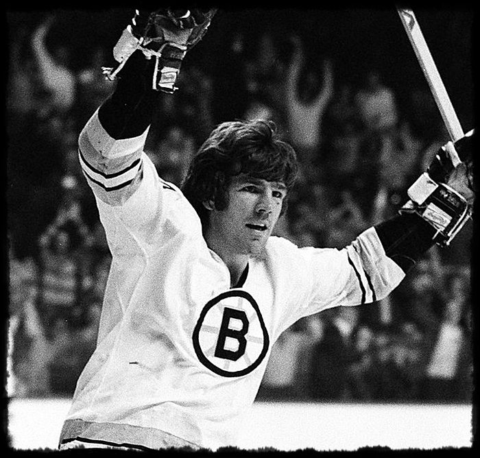 HistoryOfFights's tweet photo. Terry O'Reilly scored the only hat trick of his NHL career, &amp; added an assist to lead the Bruins to a 5-2 win against Los Angeles in Boston. 11.10.77 #HFH https://t.co/PgU5nBWVrN