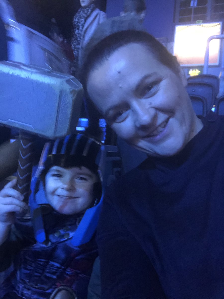 donnakblake's tweet photo. #marveluniverselive https://t.co/YieyUsXyE8