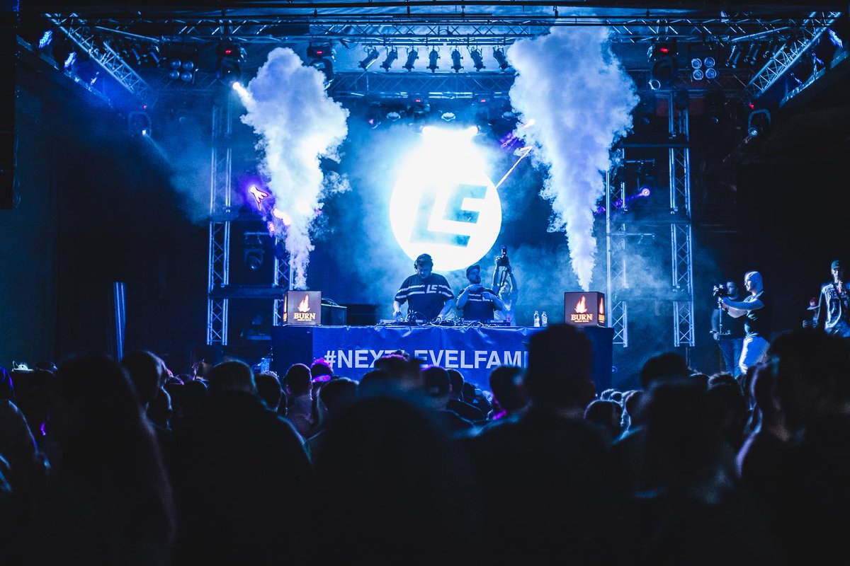 hu_burn's tweet photo. Nem tudod hol told a bulit Novemberben? Jöhet egy kis Next Level🔥
https://t.co/YZM5vh7Dy4 https://t.co/Tbmcs2CrV3