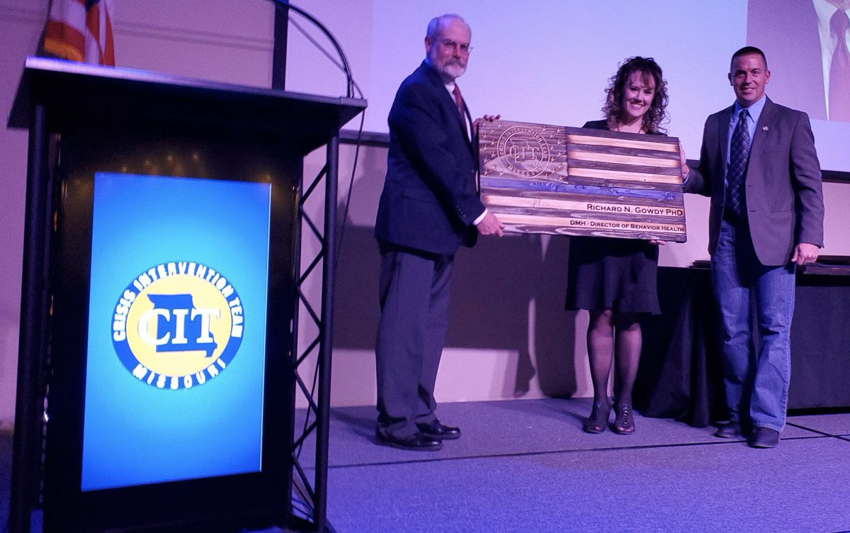 MOCIT4's tweet image. SEMO CIT Council recognized Dr. Rick Gowdy for his ongoing support of MO CIT. #mocit #turningthemapblue #showmestate