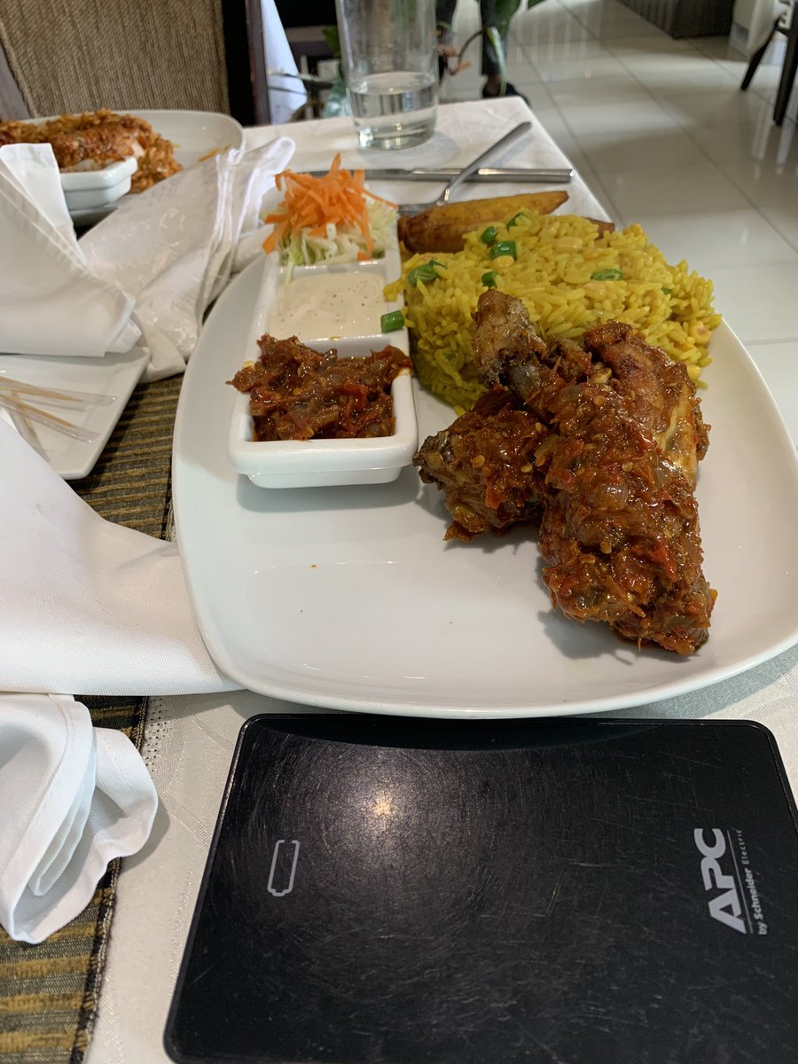 woye1's tweet photo. Happy Sunday guys. Privileged by chance to meet @jack and @NOIweala few mins ago. Thanks to the crew . https://t.co/gz66WssFs4