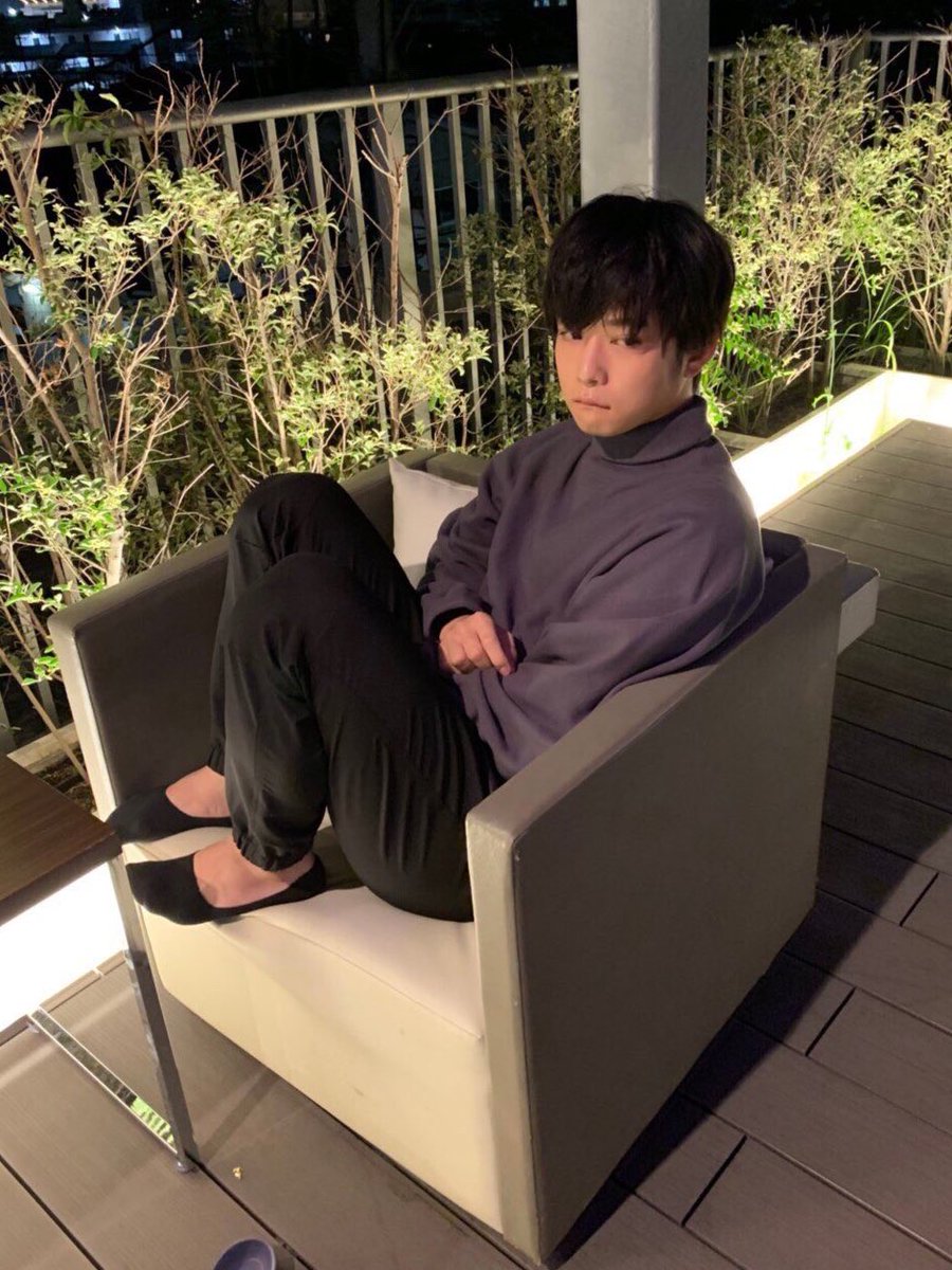 この人自分をよく理解してるし、自分に求められてるものも理解してなおかつそれを体現する能力に長けてる。頭のてっぺんから足の先まで完璧に。千葉雄大の存在は驚異