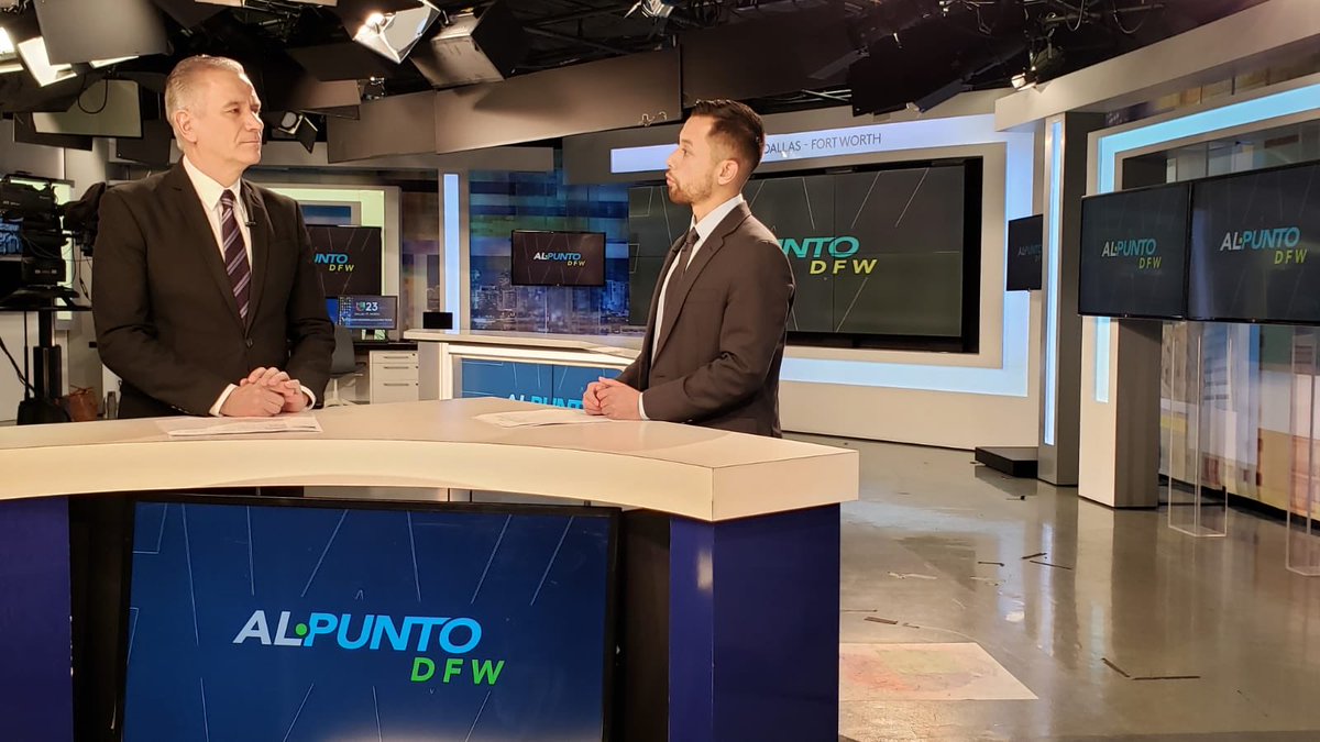 angelpedrero's tweet photo. Sin los “Dreamers” la economía de USA perdería millones de dólares. No se pierda #alpuntodfw EN @univisiondallas este domingo a las 10AM https://t.co/wzfSfVFac4
