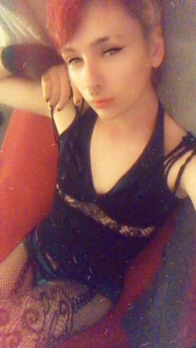 Good morning everyone!!! Check me out here ;) https://t.co/Pdw6hZueZo #adult #crossdresser #femboy #trap