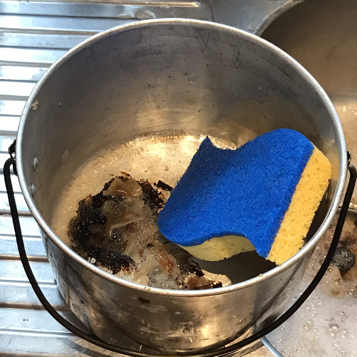 FiMillard's tweet photo. I think these hot dog onions are welded on! https://t.co/5y5RCzCOQH