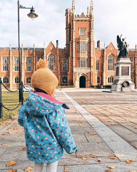 QUBelfast's tweet photo. “Beatrix casually checking out her future university.”  

We love this photograph of little Beatrix considering her undergrad options. 😉

📷: @farmyardlabel via Instagram https://t.co/wn36vO5fe8