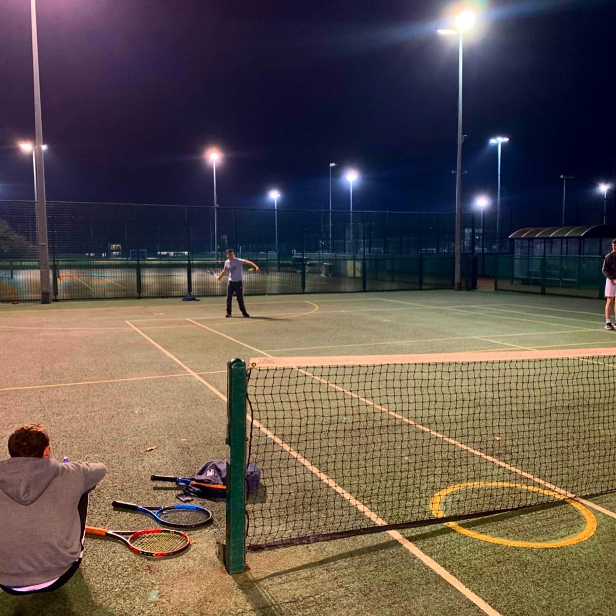 UEATennis's tweet image. Yesterday was the start of the #Fast4 season! 🎾 This format allows players to play quicker matches 🏃‍♂️ 

UEA A played against UEA B with a 4-8 win to UEA B. 🎉

Contact Alex Lee of Steph Corbyn to get involved 🙌 

@UnionUEA @ueasport #unitennis #UEATennis