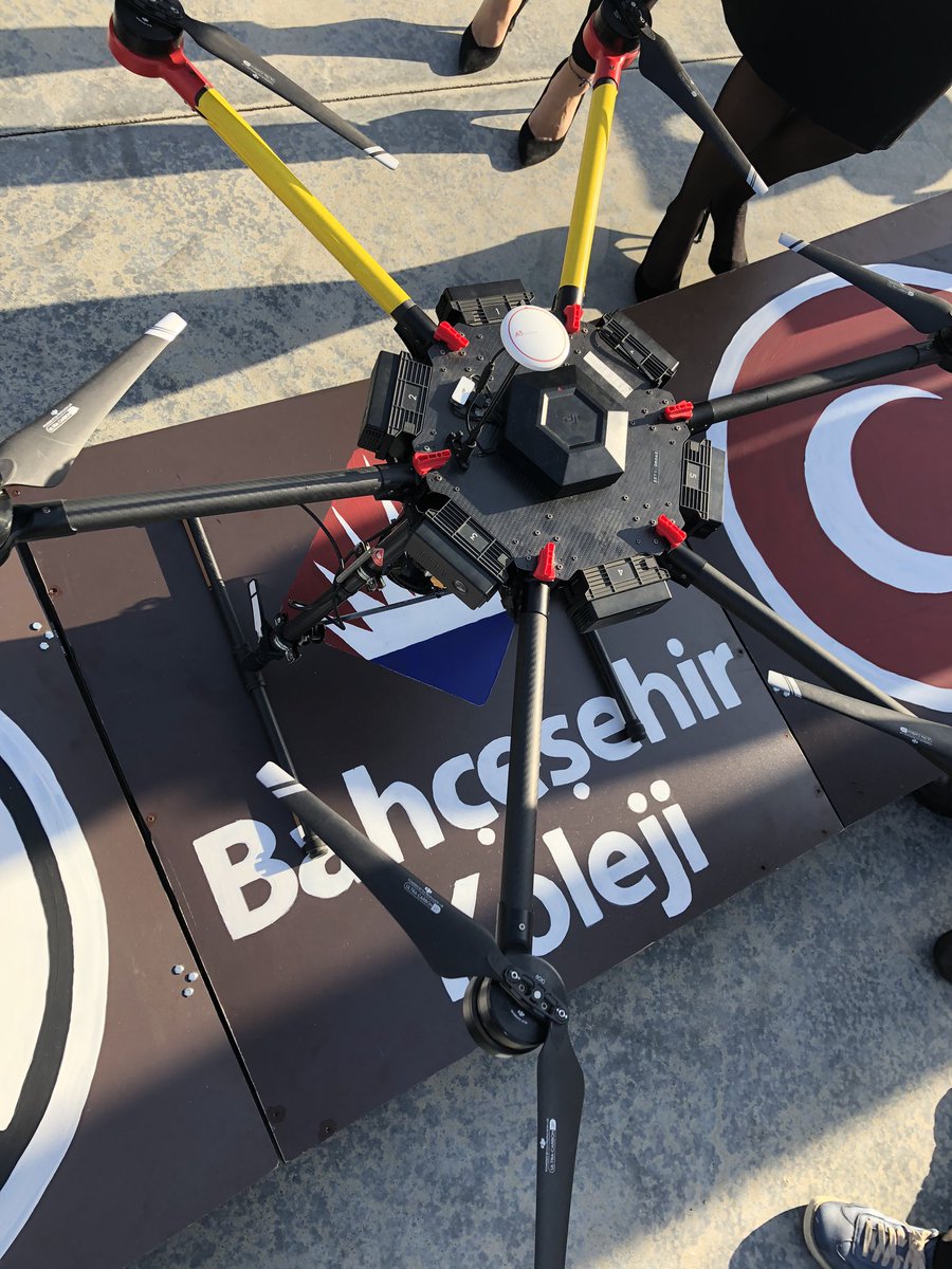 SirinGuneyOzenc's tweet photo. Hani bilirsiniz 300 Spartali vardir, Yunanlilarin mucadeleci askerleri,ben de bugun diyorum ki bu hafta sonu 80 Bahcesehirli genc vardi, her turlu zorlugu sorunu cozdu. 13 adet CanSat model uydu firlatti👏🏼👏🏼👏🏼Bravo  bahcesehirin oncu ogrencileri🔥🔥🔥 https://t.co/4CJ1K1h3m1