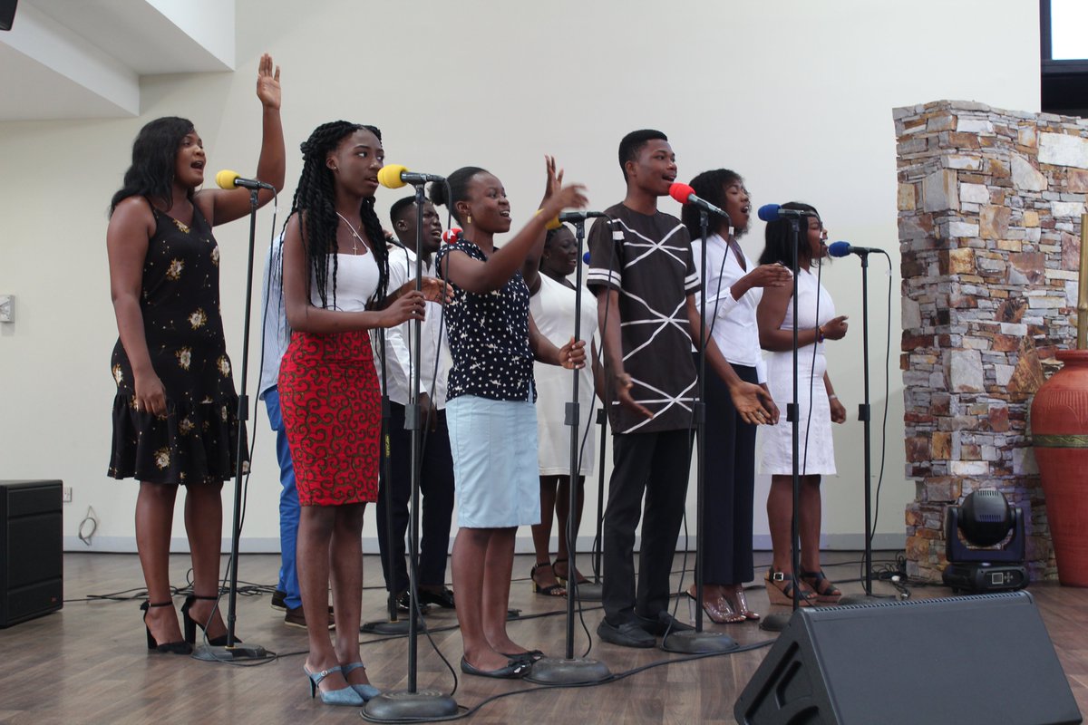 HCITehillah's tweet photo. The more you pray, the less you'll panic. The more you worship, the less you worry. You'll feel more patient and less pressured.
#Harvestishome #WeloveSundays #HCILIVE https://t.co/BYLUaKY6sW