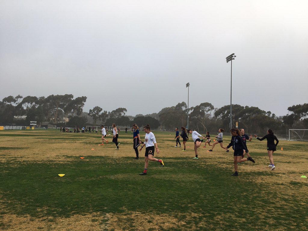 Warming up to play UCSD-Y! Let’s go Scorch!🔥🥏