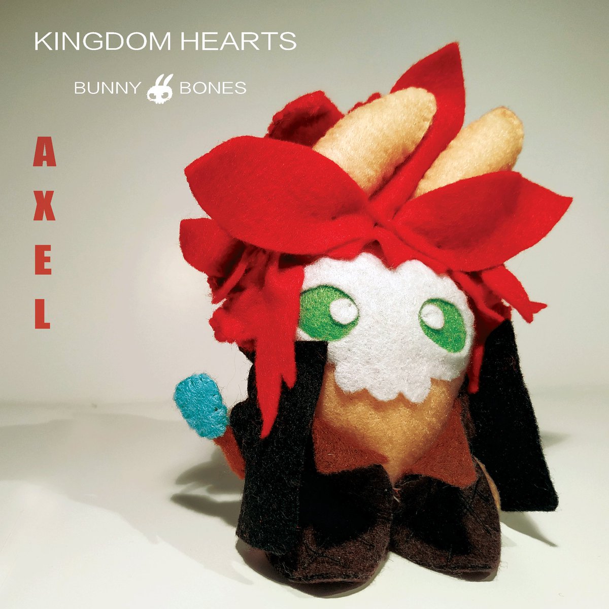 pixntoastCraft's tweet photo. Hello ! Un nouveau défis relevé pour une commande spéciale Kingdom Hearts ! Alors, challenge réussit ?🐰♥️
#KingdomHearts #felt #handmade #ArtistOnTwitter #bunny #plush https://t.co/bJ7gZbaD9f