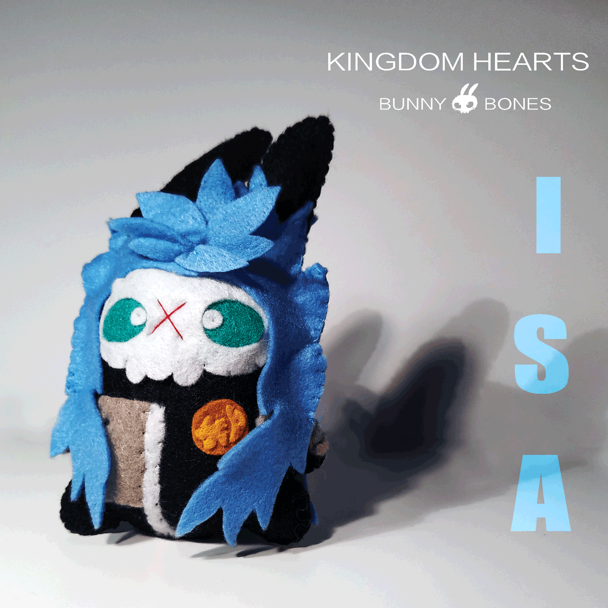 pixntoastCraft's tweet photo. Hello ! Un nouveau défis relevé pour une commande spéciale Kingdom Hearts ! Alors, challenge réussit ?🐰♥️
#KingdomHearts #felt #handmade #ArtistOnTwitter #bunny #plush https://t.co/bJ7gZbaD9f