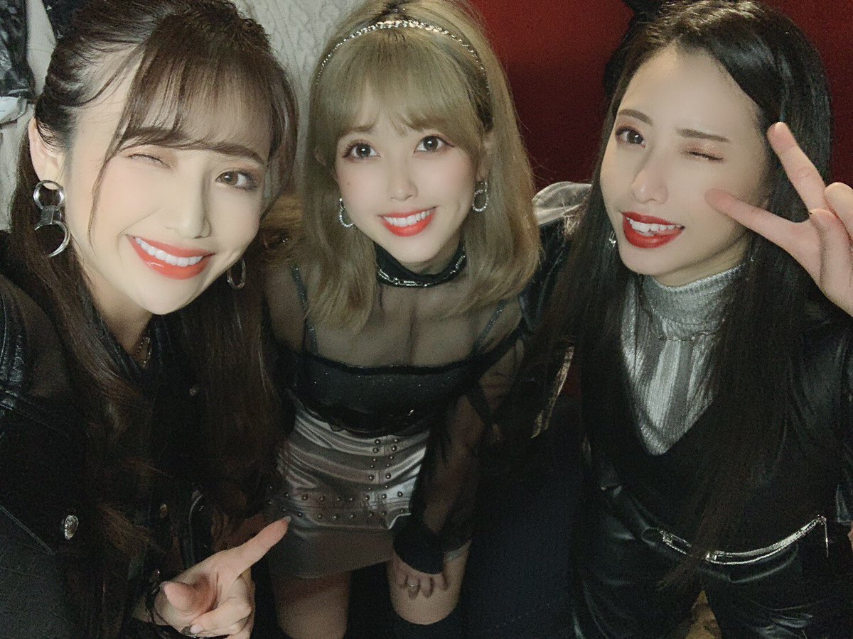 mai_takeuchi831's tweet image. 本日のライブ
ありがとうございました！

GROOVYのライブ初めて観てくださった方々もありがとうますです😭❤️

今日ライブ見てくださって
1月9日無料ワンマンチケットを
もらってくださった方もいて
あいむはっぴーですわ💗

#69OOVY #GROOVY
#竹内舞 #1月9日無料ワンマンhikar