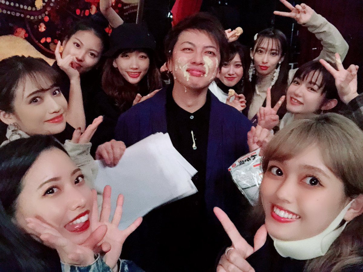 mai_takeuchi831's tweet image. 本日のライブ
ありがとうございました！

GROOVYのライブ初めて観てくださった方々もありがとうますです😭❤️

今日ライブ見てくださって
1月9日無料ワンマンチケットを
もらってくださった方もいて
あいむはっぴーですわ💗

#69OOVY #GROOVY
#竹内舞 #1月9日無料ワンマンhikar