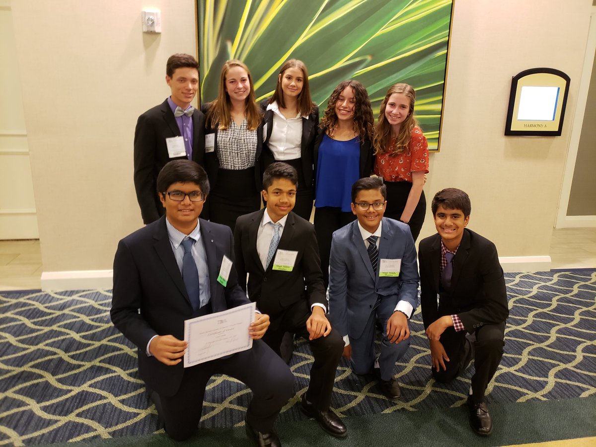 RMSMsDelgado's tweet photo. #FBLA Florida Fall Leadership Conference coming to an end 😞 Thank you Mrs. Jones for putting on another amazing event for our FBLA members❤ #AMAZINGEXPERIENCE #LEADERSINTRAINING @SDHC_FBLA @FloridaFBLA_PBL @HCPSCTAE @FBLA_National @MawhinneyClaire @HCPSRandallMS https://t.co/KwuWxDoSjy