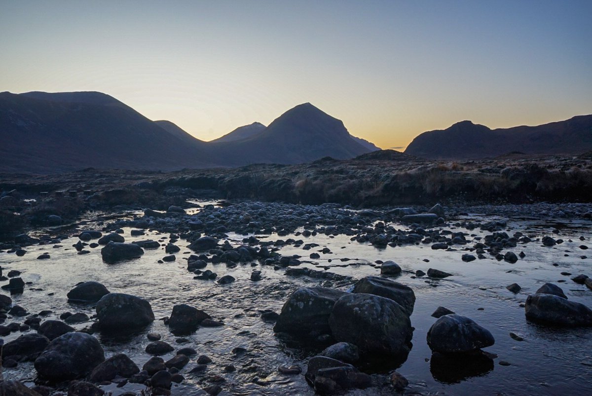 mountainsandsky's tweet image. Another from this morning, amazing air clarity first thing @VisitScotland @ScotlandInto @PhotographyWx @isleskyeweather @Sligachan1 @townsendoutdoor @OurDoePark @alanhinkes @keswickbootco @PaulKingstonITV @Rambler_Jan @BBCScotland @SIGGUK