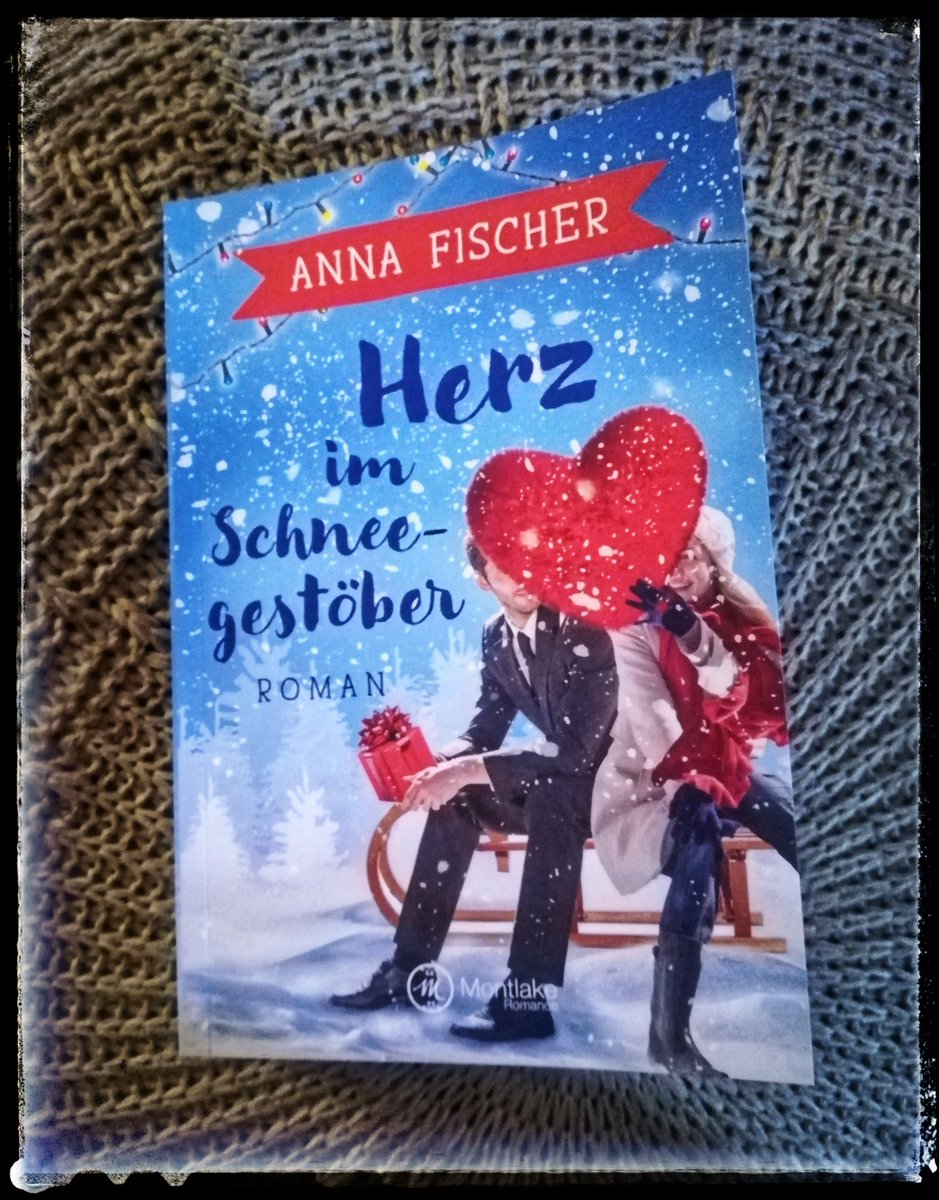 nichtohnebuch's tweet photo. Ein wunderbares Buch mit winterlicher Stimmung #HerzimSchneegestöber #AnnaFischer hat mich mit ihrem #Roadtrip super unterhalten und ich empfehle es gerne weiter #Liebe #Weihnachten
https://t.co/x89zXCT3ar https://t.co/KVCEH4PfKm