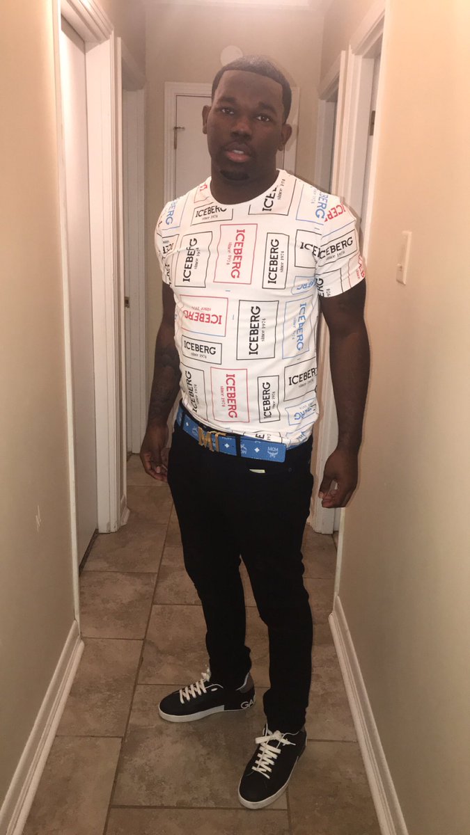 delojones_'s tweet photo. I been gettin money sense 13 i been grindin hard stayin low key 🤷🏽♂️🔥 #20bday https://t.co/SbfxMV1yuy
