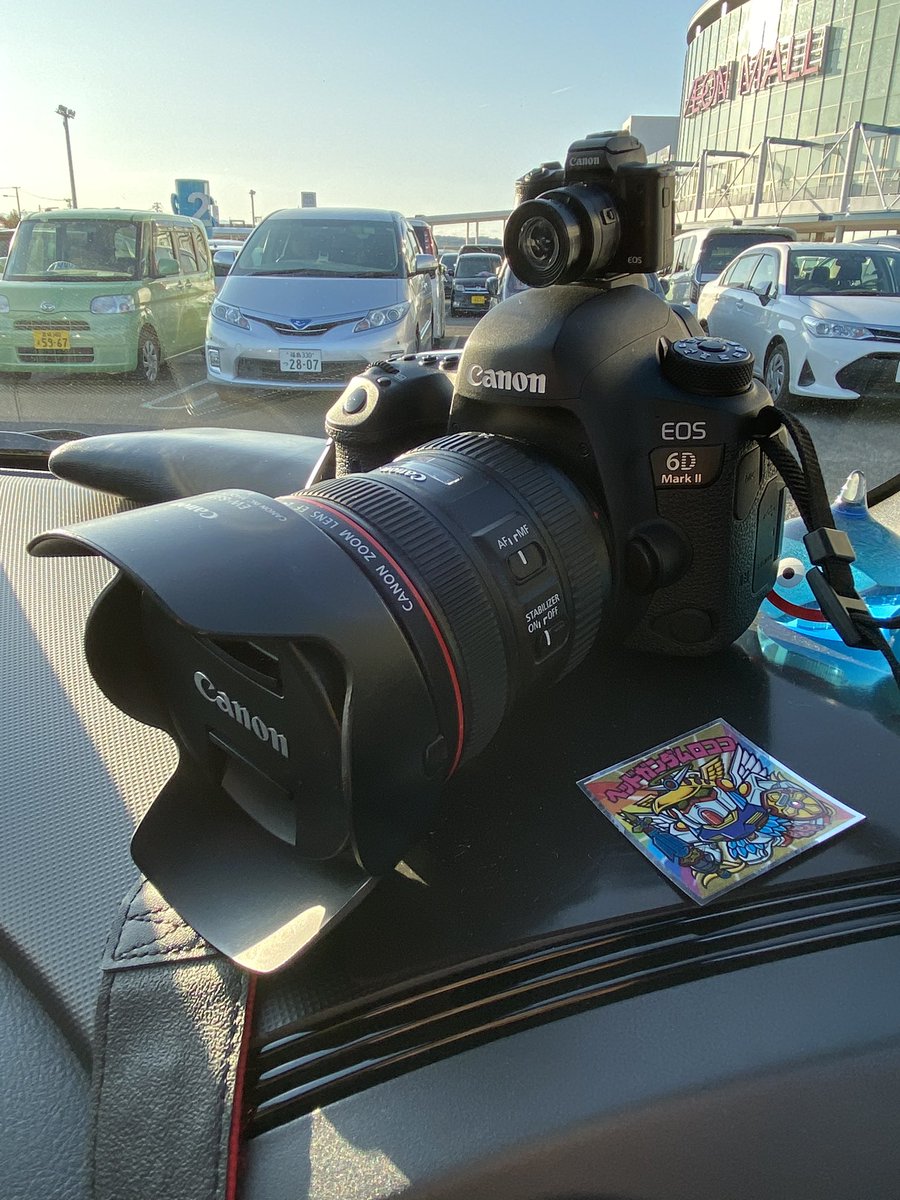 knk83092876's tweet photo. 300円でサブ機買いました。。。
大切に使っていきます。。。
コンパクトなカメラ欲しいなぁ。。。
#サブ機 #バンダイ #ガシャポン #capsulestation #ホットシューマスコット
#EOSKissM #canon #タカラトミー #6dmark2 #dslr https://t.co/MYgrb8NvDV