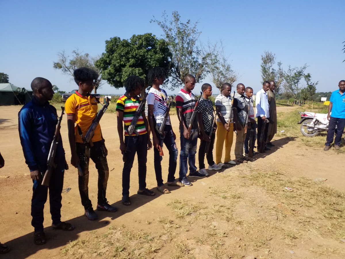 uepnddrrcaf's tweet photo. #UEPNDDRRenAction! Poursuite à Koui des opérations #DD combattants #3R &amp; #Antibalaka ensemble sur le site de désarmement de #Koui.
@GouvCF @UN_CAR @AU_PSD @com_cemac https://t.co/NGm1v8dyJf
