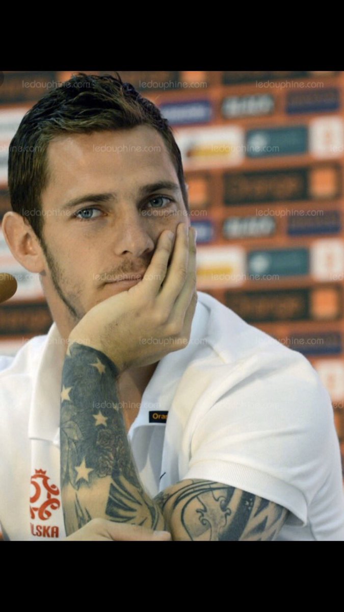 Caro Thiebaut ⚽️🏉🎬🥊 tweet media