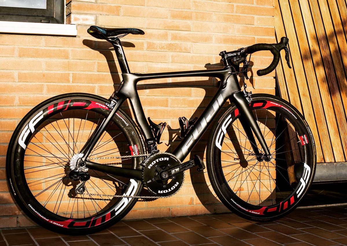 lascafrancesco's tweet photo. Restyling Fuji Transonic🤩
By 👨🏻🎨#robertomarchionne
#fujitransonic #restyling #mybike #ilovemybike #cycling #bikeporn #biketuning https://t.co/UiglgdEel7
