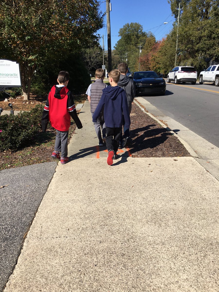 etstephens22's tweet photo. All 4 were clean, fed, dressed and to church in time. https://t.co/mrodgN1uJo