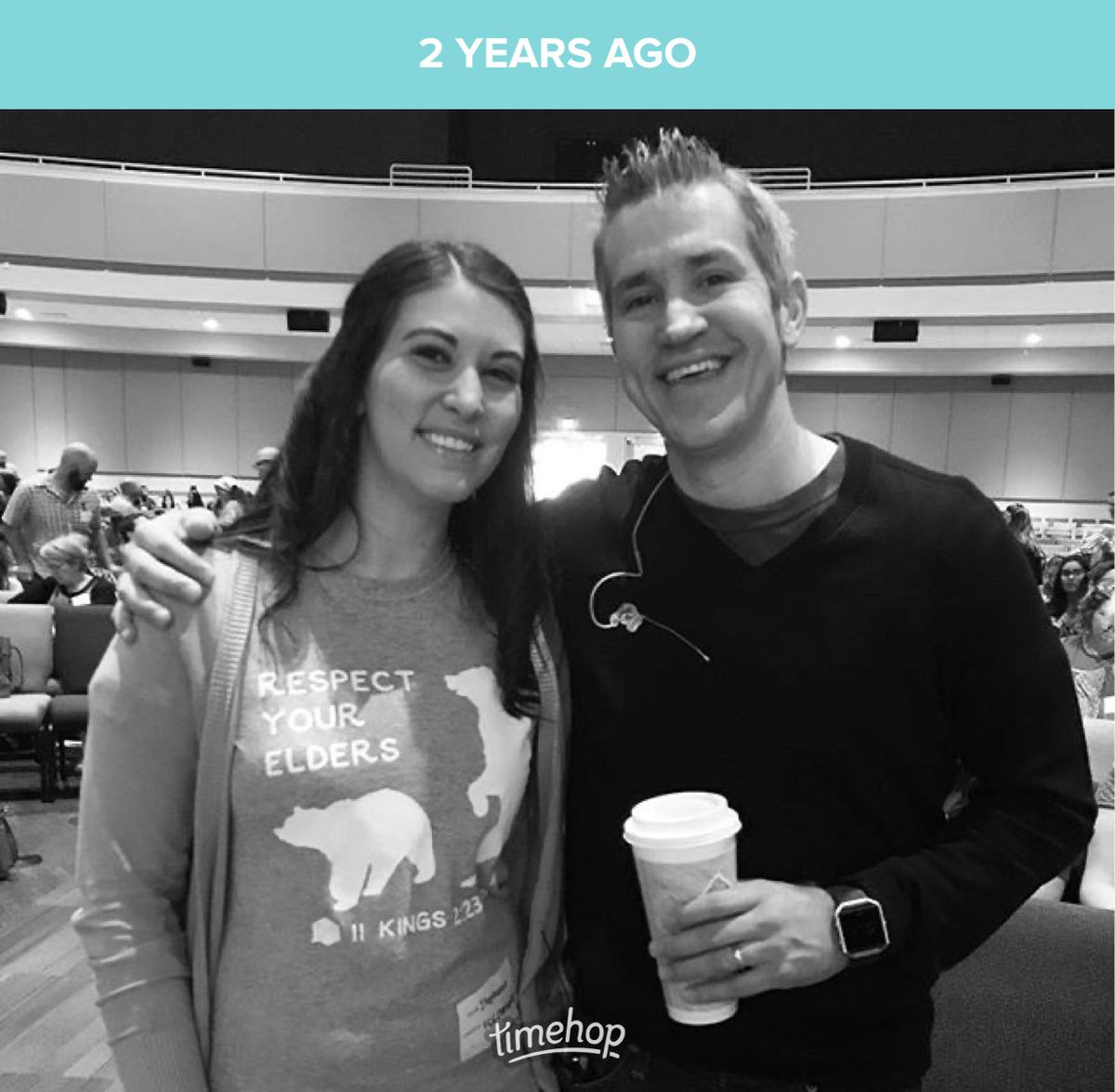 mrscombs913's tweet image. Hey ⁦@JonAcuff⁩, remember that time I met you and you instagrammed my shirt? Still one of my favorite days ever! #orangetour