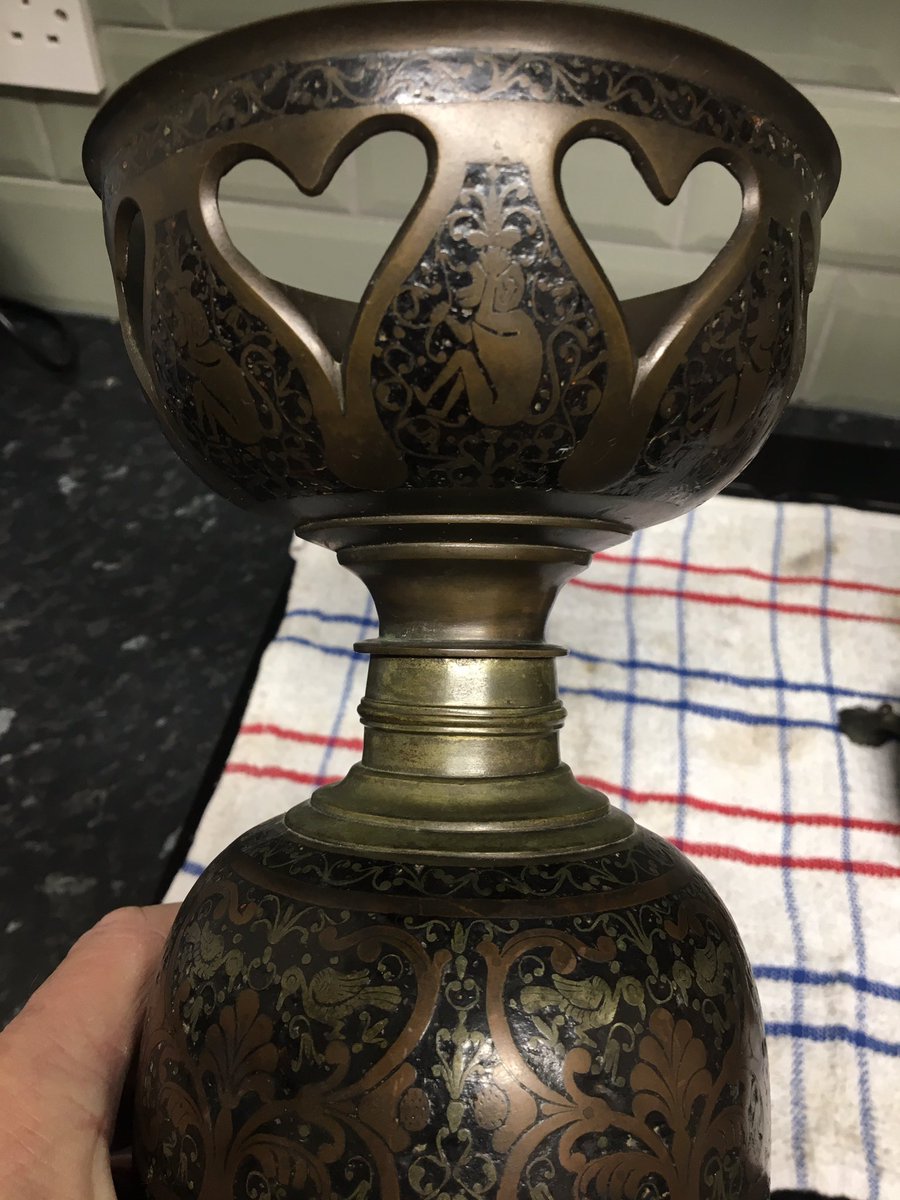 Anthony7Cutting's tweet photo. Hi to everyone on Remembrance Sunday picked up these from a house sale don’t know anything about them yet time for reasearch DM if your interested?
#antiques #makemeadealer #bronze #fareast #quality https://t.co/lmPDtYRSLg