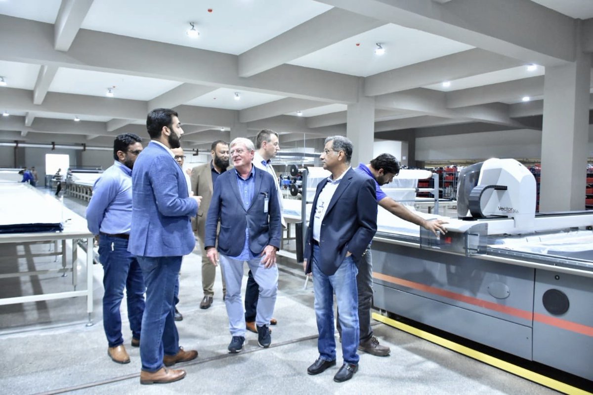 MusadaqZ's tweet photo. @InterloopLtd hosted Han Bekke Chairman International Apparal Federation &amp; Patric Hanselman, MD MODINT at Hosiery &amp; Denim plants near Lahore. Exchanged views to promote international cooperation for promotion of apparel trade and efforts for sustainability. @hanbekke @phanselman https://t.co/wZ66ThhEu9