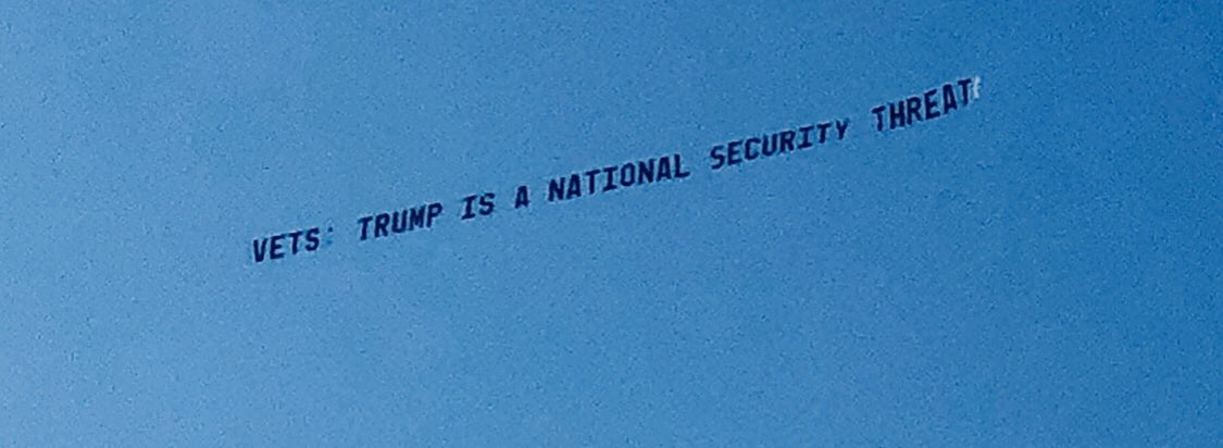 CarmynMaria's tweet photo. 👏🏼 👏🏼 for someone’s early #VeteransDay sky message in #Louisville: “VETS: TRUMP IS A NATIONAL SECURITY THREAT” ✈️ https://t.co/FB0o24LPn9