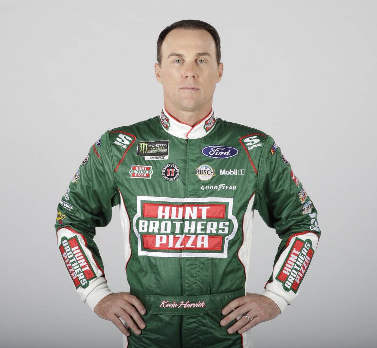 hbpRacing's tweet photo. It’s racing time in Phoenix, folks! RT to wish @KevinHarvick good luck heading into @ISMRaceway this afternoon. #HBPracing #Bluegreen500 #NASCARplayoffs #4TheCup https://t.co/Yj6PlzeWMx