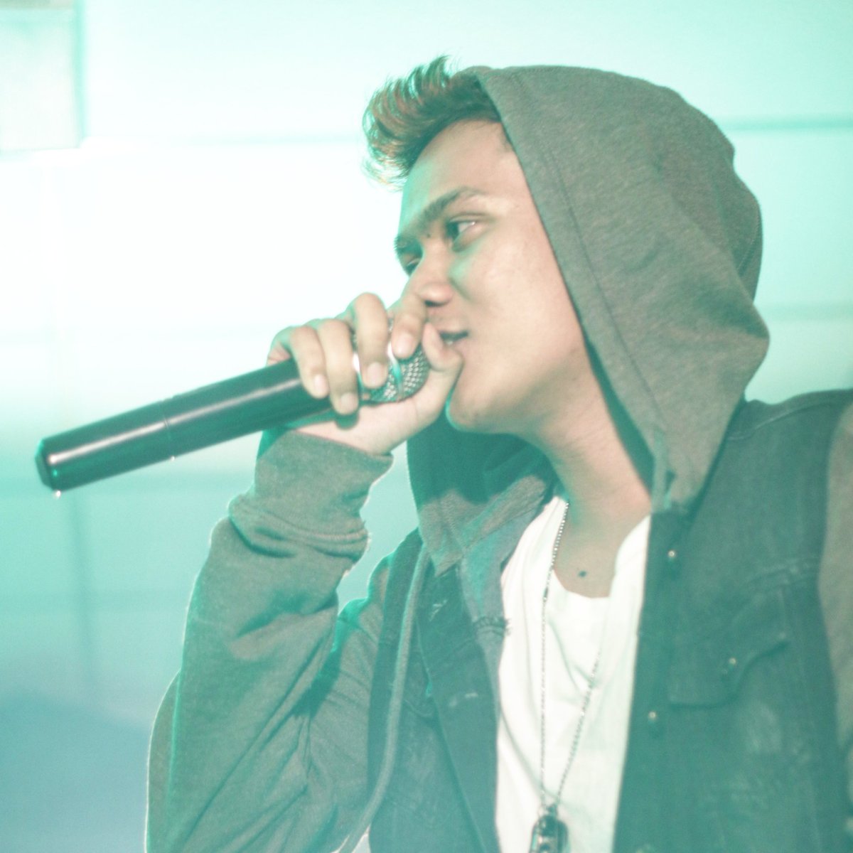 razktn's tweet photo. "SO CARA PEGANG MIC MACAM NAK BJ, TAPI SERIUS AKU STRAIGHT TAK GAY, TAK CAYA TANYA AWEK LU LAST NIGHT WAKTU KAMI PLAY" #myhhcode #MYHH #pestakarut #dgk #beastcoastMY #SLMT
πΉ @DirectorD_ https://t.co/3ion8RwpRT