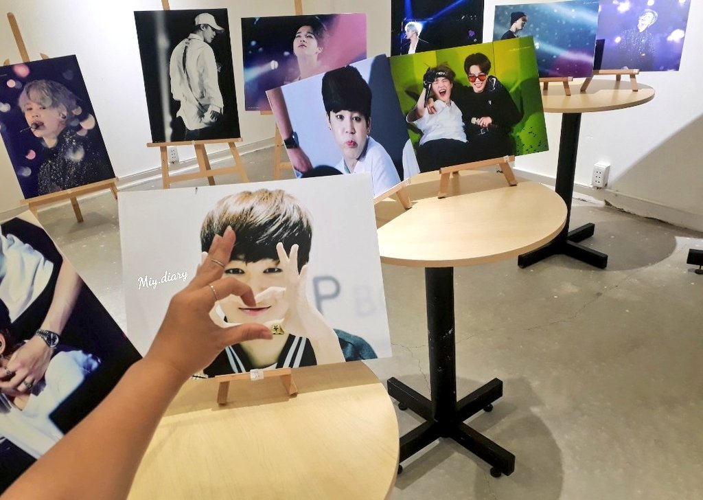 miydiary's tweet photo. #JiminWorldwideLoved 
Jimin is everywhere. Jimin Angel
Cậu luôn xuất hiện ở mọi nơi, nói ra điều này hơi có chút gì đó nhưng mình yêu cậu ^^ 
mong mọi điều an nhiên đến với cậu vậy thôi
@BTS_twt #JIMIN #JM #지민 https://t.co/VctXDPpszD