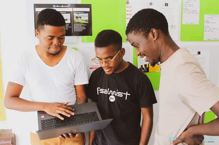 DevCLusaka's tweet photo. We wish to thank everyone that made to yesterday's Developer Circles Lusaka anniversary meet-up. It's was fantastic to see everyone and we hope you found the sessions informative. Special thanks to all the speakers at the event. #DevCLusaka https://t.co/4uvgRsPS3q