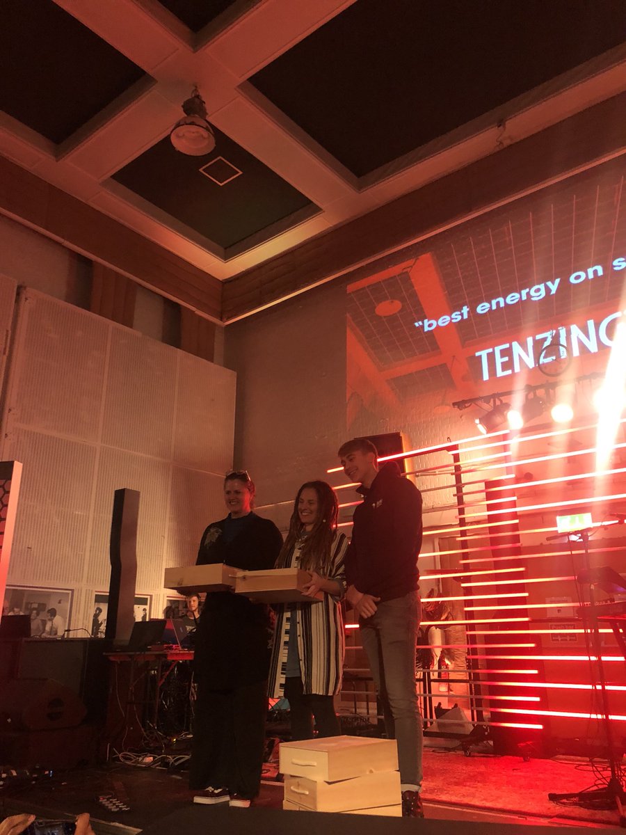 AbbeyRoadREDD's tweet photo. Awarded by @TeamTenzing, the prize for the Team with the Best Energy on Stage goes to @siancrossmusic’s ‘Alive’. Sian receives a survival pack plus a Tenzing subscription #AbbeyRoadHack https://t.co/er8ppo4UY2