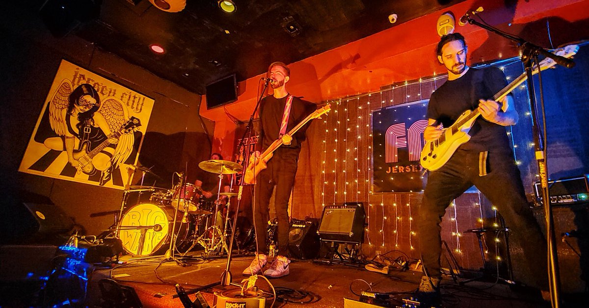 topblokeband's tweet photo. Thanks to everyone who came out to FM last night! We had so much fun! https://t.co/jiiqUes9ZQ