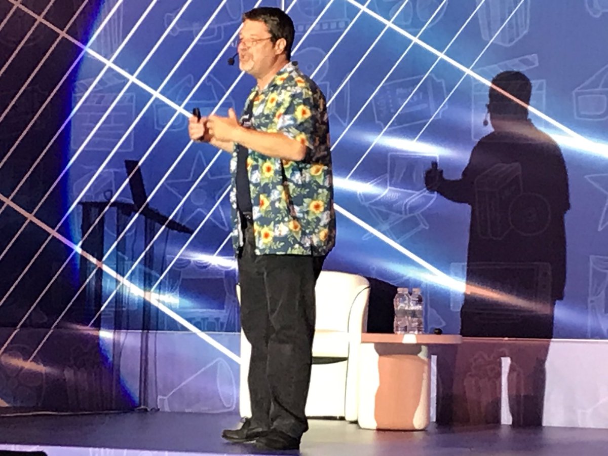 boyandev's tweet image. The great @CalEvans ready to deliver the closing keynote of #bgphp19