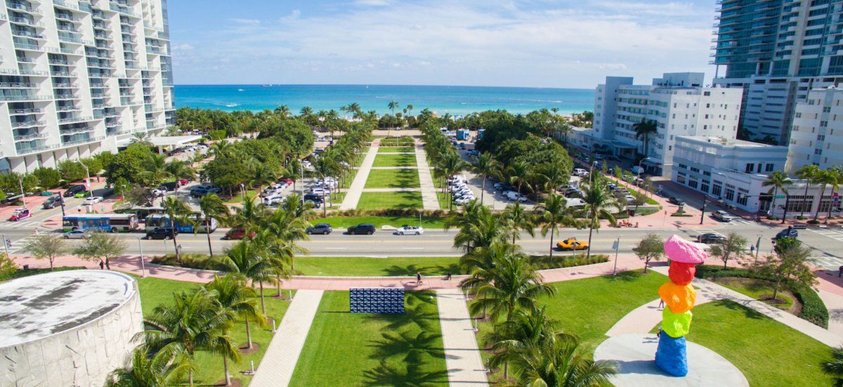 WhereMiamiFL's tweet photo. Wander through the #Miami Beach resort community and enjoy colorful #art, soft ocean breezes and fine dining. https://t.co/CxjzZdbgeV https://t.co/14Mth5DHzx