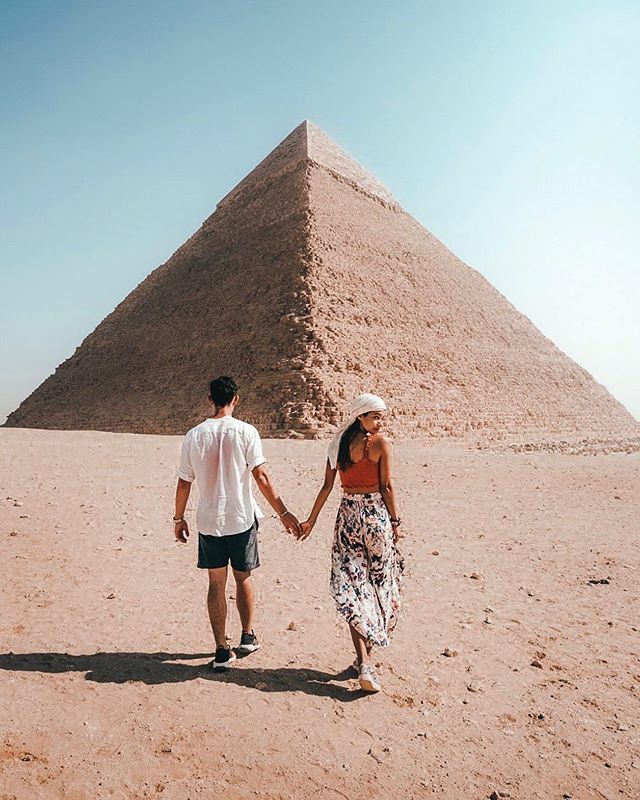 wemovedabroad's tweet photo. The truth about the #pyramids: they’re one of the most touristy places  we’ve ever visited! Despite getting there an hour before they opened, there were already many tour buses full of people exploring the grounds.

We were scammed by a teenage kid who s… https://t.co/1dkQXayawV https://t.co/kS7NSfD6BK