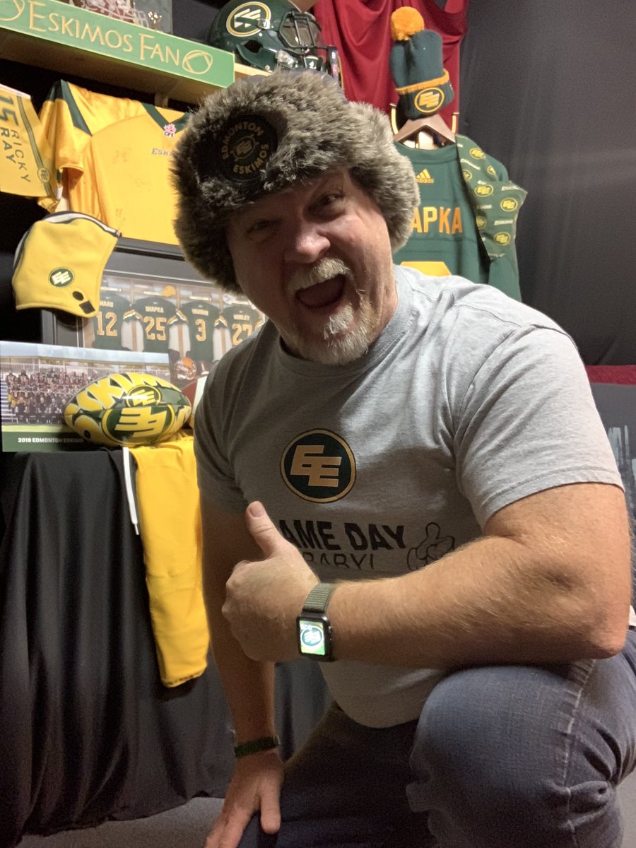 kcshapka's tweet photo. @EdmontonEsks Game Day Baby!! #Playoffs #cfleastsemi Go @edmontonesks Go #oneempire #edmontoneskimos #allconnected @telus https://t.co/CotRuta2h1