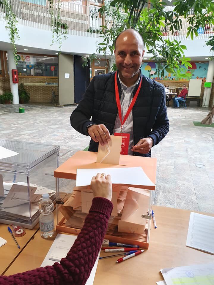 Ejerciendo nuestro derecho al voto, para poder decidir libre y democráticamente, la #España que queremos.