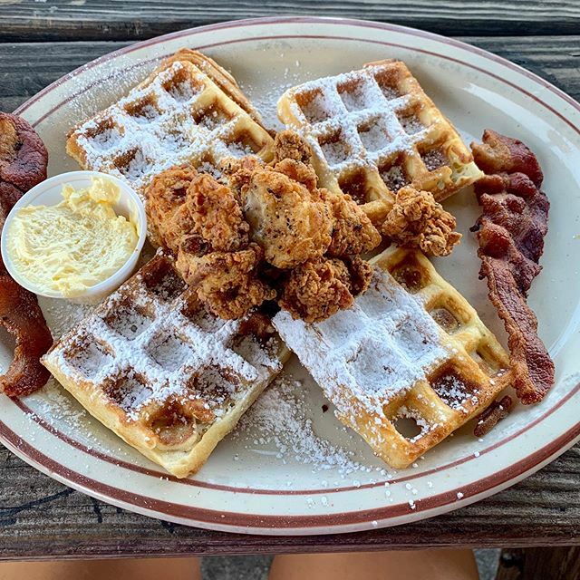 cellarmans's tweet photo. Good Morning! Start your Sunday off with some delicious Chicken &amp; Waffles and a $2 Mimosa from Cellarman’s Pub &amp; Brewery! It’s also Happy Hour all day Every Sunday! #chickenandwaffles #mimosas https://t.co/XnkD5hJ3UT https://t.co/iIfIt4NH33
